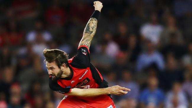 Kane Richardson in action for Melbourne Renegades.