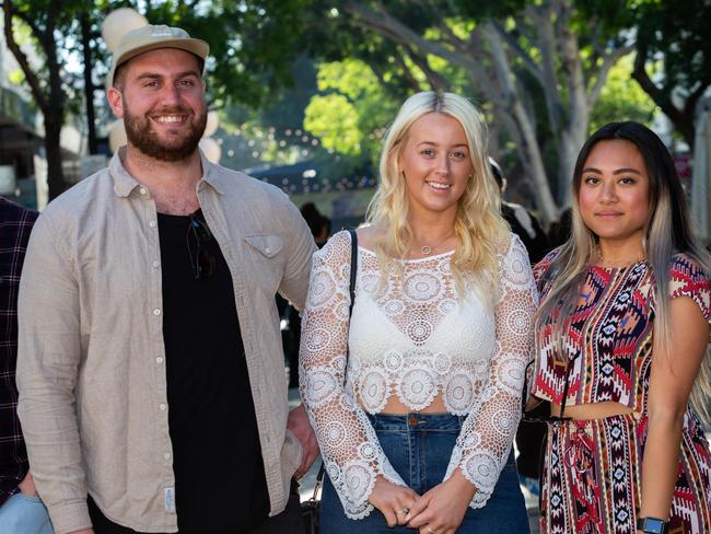 James Brownrigg, Jasmin Royston and Janice Isidro at the 2018 Manly Jazz festival. (AAP Image/Jordan Shields)