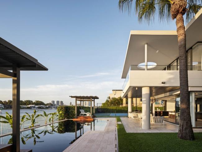 The nation’s top advised sale was $18.5m at Cronin Island in Surfers Paradise.