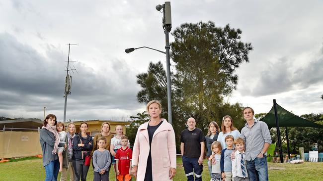 Vivian Dunstan, centre, is leading a campaign to stop the rollout of 5G on the northern beaches, over health concerns. Picture: Troy Snook