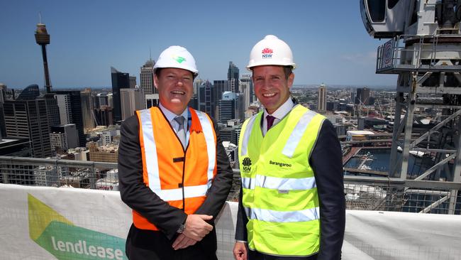 Then Lendlease chief executive Steve McCann with Mike Baird surveying the construction on Tower 3 of the Barangaroo development.