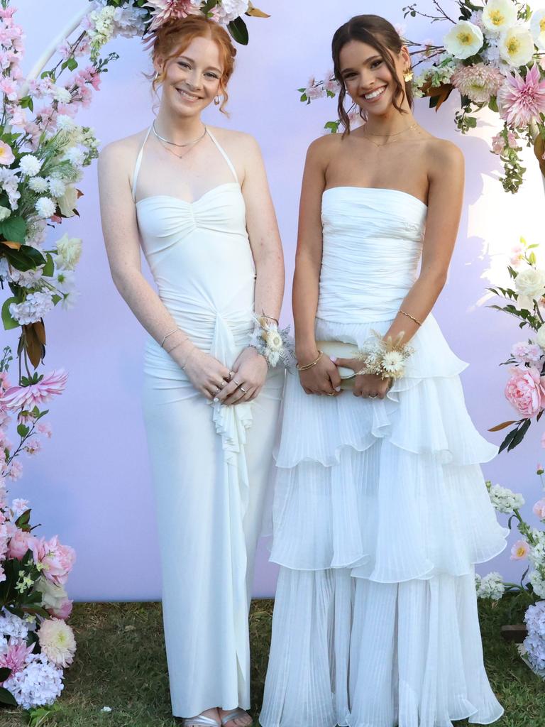 Emmalie and Gabi at the 2024 St Ursula's College formal.
