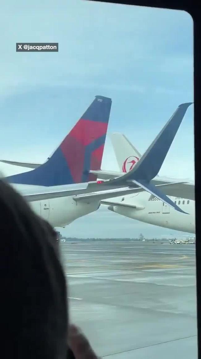 Two planes collide at major US airport 