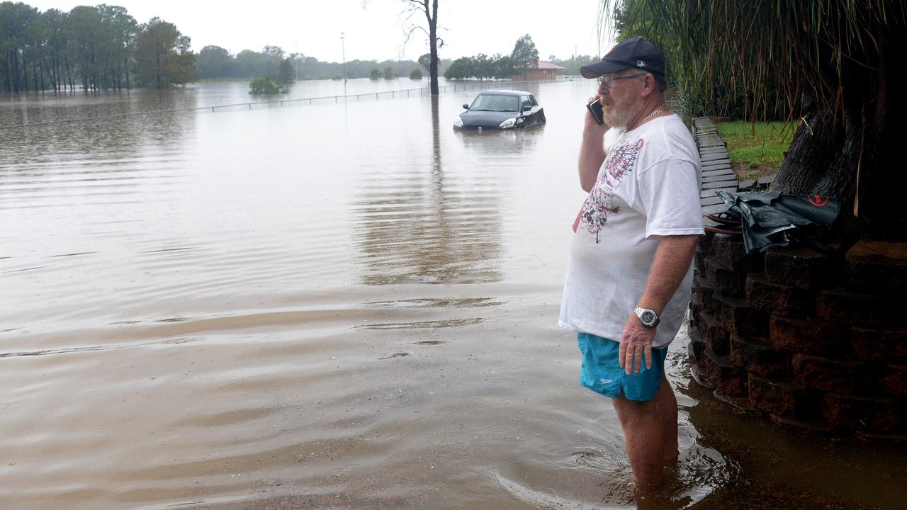 Floodwaters on Old Hawkesbury Road at McGraths Hill. Picture: NCA NewsWire / Jeremy Piper