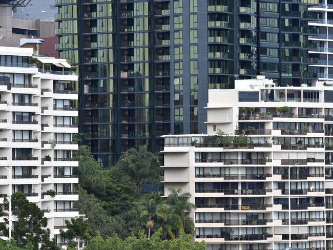 Apartment buildings are seen in the Brisbane suburb of South Brisbane, Thursday, August 29, 2019. (AAP Image/Darren England) NO ARCHIVING