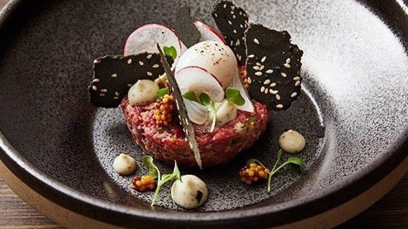 The kangaroo tartare at The Dining Room Sydney.