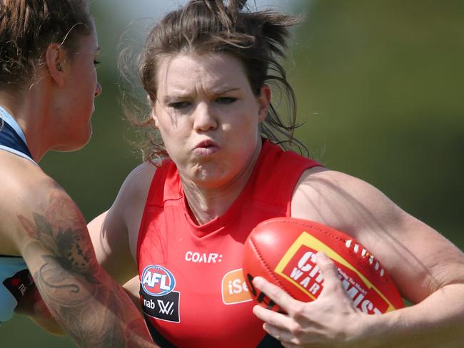 AFLW Melbourne v Carlton Elise O'Dea through the pack Picture:Wayne Ludbey