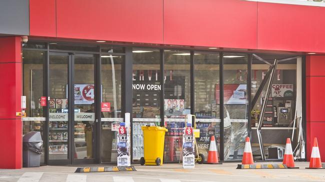 Ram raid at Puma service station on corner of Stephen St and Anzac Avenue. Wednesday, 12th June, 2019.