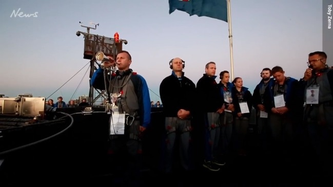 Anzac Day 2019: Dawn service atop the Sydney Harbour Bridge