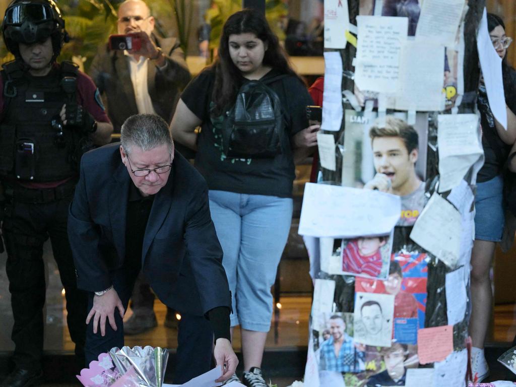 Payne’s dad Geoff paid tribute to his son outside the CasaSur Hotel in Buenos Aires on October 18 where the singer fell to his death. Picture: JUAN MABROMATA / AFP