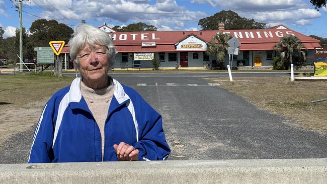 Pub owner isolated, helpless as border closure risks business