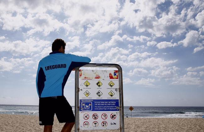 9.26am. Bronte Lifeguard Anthony "Harries” Carrol watches over Bronte Beach @wentworth_courier @snapsydney #SnapSydney 2018. Picture: John Appleyard