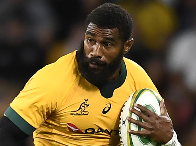 BRISBANE, AUSTRALIA - NOVEMBER 07: Marika Koroibete of the Wallabies runs with the ball during the 2020 Tri-Nations match between the Australian Wallabies and the New Zealand All Blacks at Suncorp Stadium on November 07, 2020 in Brisbane, Australia. (Photo by Albert Perez/Getty Images)