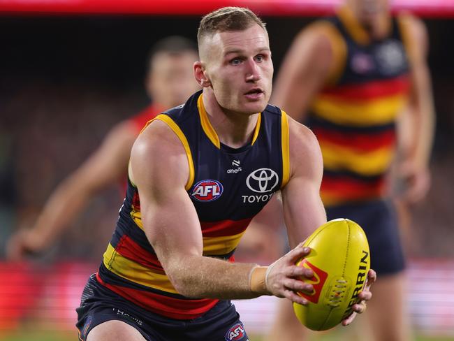 Crows star left shaken after close call with dangerous crash