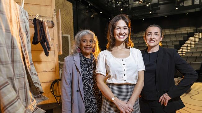 L-r) Roxanne McDonald (co-director), Hannah Belanszky (play write) and Lee Lewis (co-director) on set of Don’t Ask What the Bird Look Like.