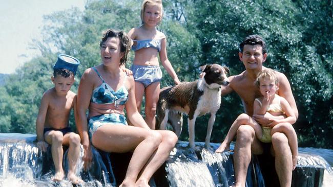 Bob and Hazel Hawke on holiday with their children Stephen, Sue and Ros.