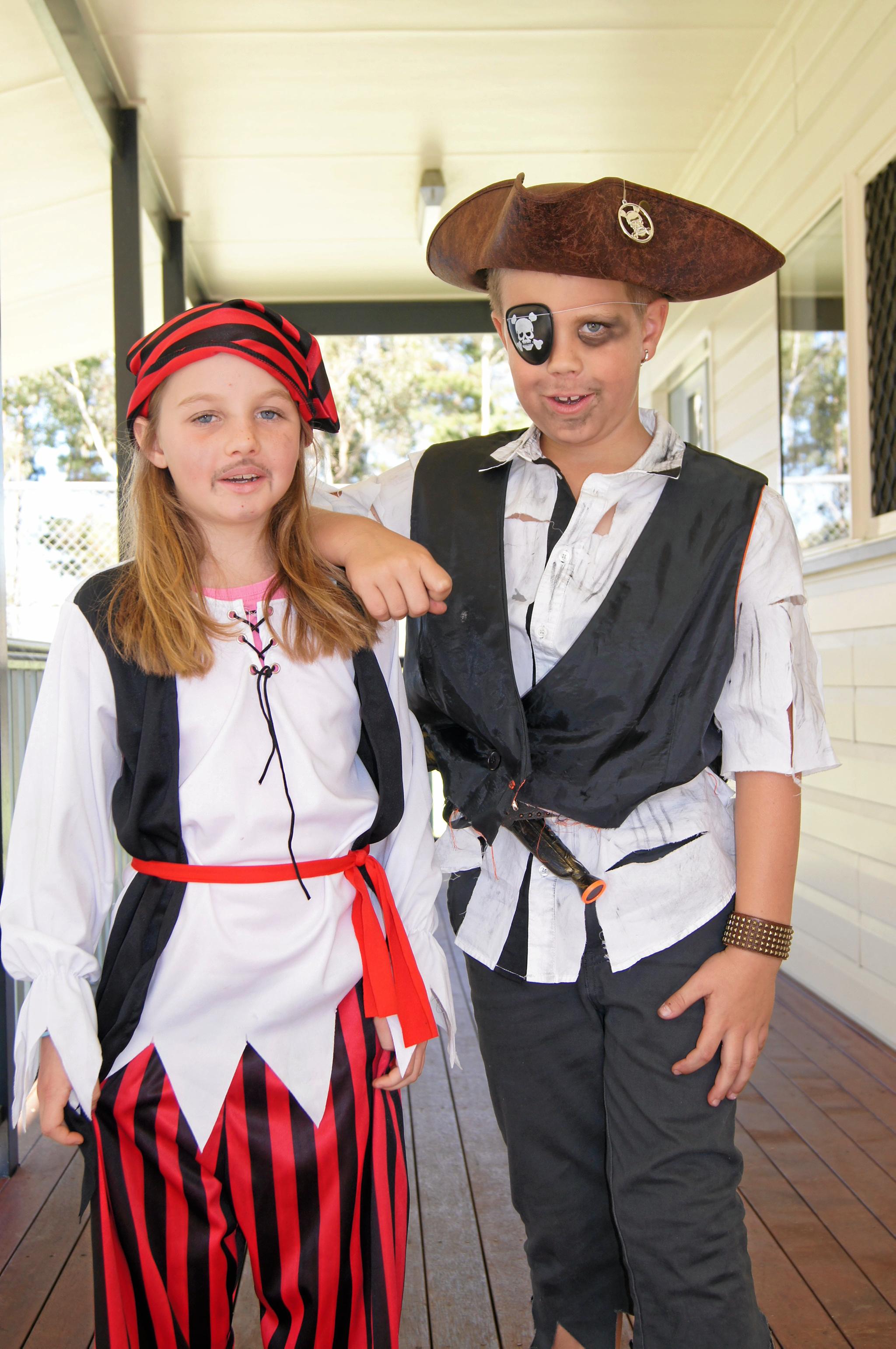 Students, teachers and parents dress up as pirates for a reading day at ...