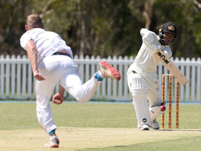Kookaburra Cup cricket - Runaway Bay vs. Surfers Paradise at Sam Loxton Oval. (Photo/Steve Holland)