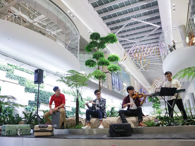 Discover the new Changi Airport Terminal 4 (T4)