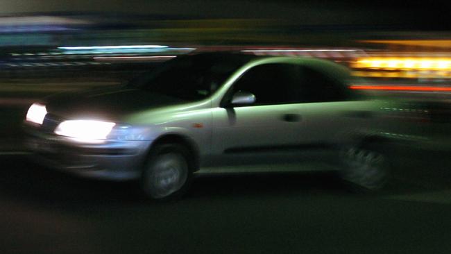 Police chased a car through Bendigo school drop off traffic on Tuesday. PIcture: Cade Mooney.