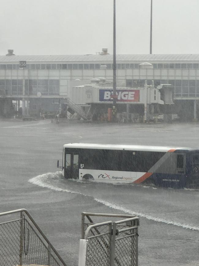 Sydney Airport on Christmas Eve. Picture: X / Louis