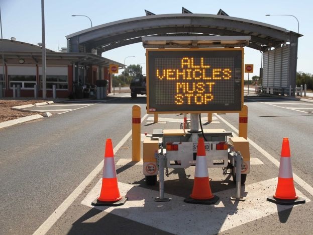 Police will be stopping vehicles from entering the state. Picture: ABC/Facebook