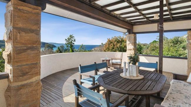 Rebel Penfold-Russell was the low-key $10 million buyer of Windyridge, the heritage-listed sandstone home that sold at its onsite Sunrise Hill auction.