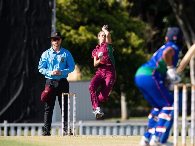 Holland Park Cricket Club junior Lily Bassingthwaighte