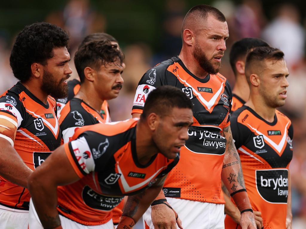 NRL 2023: Dominic Perrottet visits Wests Tigers training before