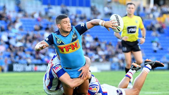 Ashley Taylor needs a big year to earn his monster contract. (AAP Image/Dave Hunt)