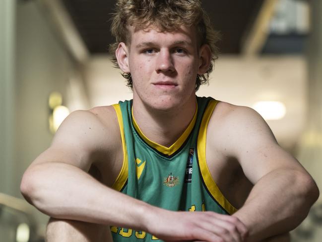 CANBERRA, AUSTRALIA - DECEMBER 8: Rocco Zikarsky 16-year-old basketball star from Queensland, he has already played on the international stage and is already been touted as an NBA prospect. Trains at the Australian Institute of Sport in Canberra. Picture: NCA NewsWire / Martin Ollman  //  Jamie Hanson - Sunday Mail