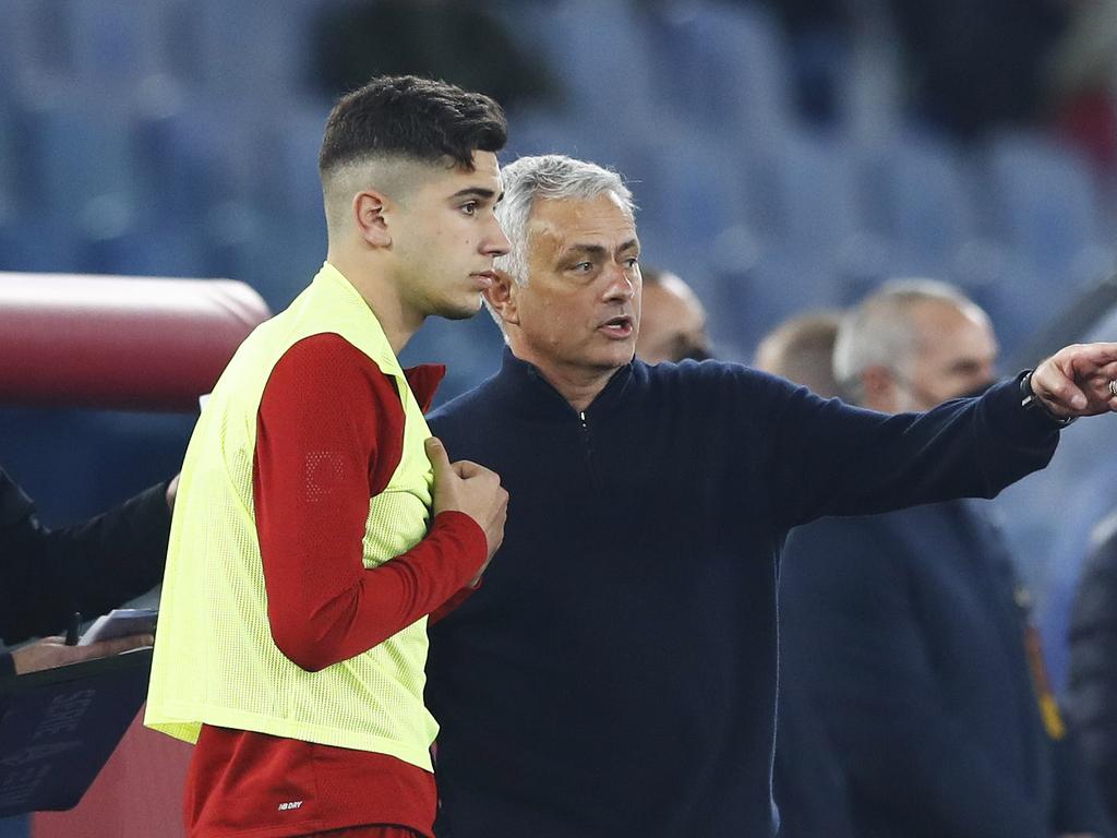 Cristian Volpato (left) get some instructions from Roma coach Jose Mourinho. Picture: Matteo Ciambelli/DeFodi Images via Getty Images