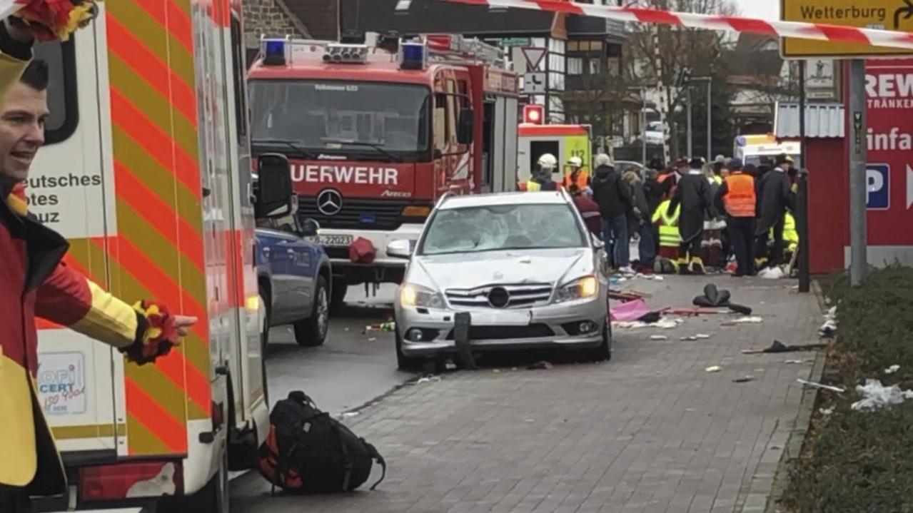 Germany: Car Crashes Into Crowd At Carnival Parade In Volkmarsen | News ...