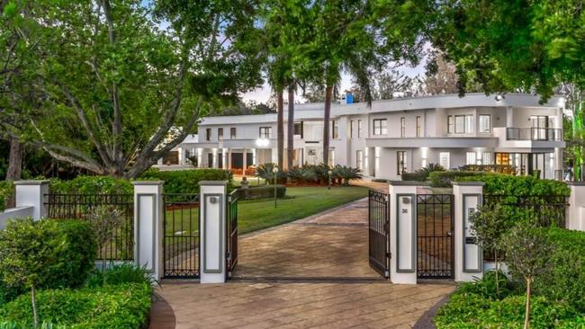 Clive Palmer bought this property off former Linc Energy boss Peter Bond for $7.5m and then set about to create the ideal home base.