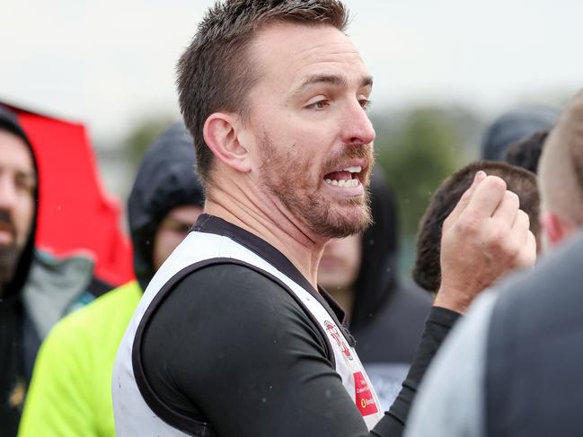 EDFL: Hillside v Roxburgh Park at Hillside Reserve, Melbourne, May 6 2023. Roxburgh Park coach Michael Farrelly.Picture : George Sal