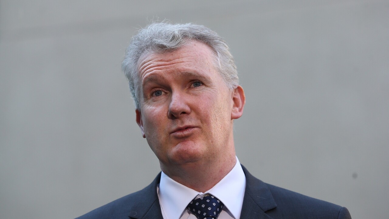 Master Builders ‘complain about consultation’: Tony Burke