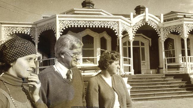 Former student and now first grade teacher Ann Charlesworth (left), looks over the Williamstown Grammar School with headmaster John Pascoe and kindergarten teacher Margaret Collett in 1976. Picture: HWT