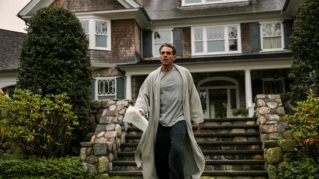 Bobby Cannavale as Dean Brannock in The Watcher.