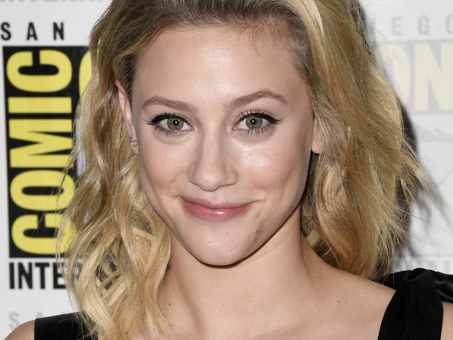 SAN DIEGO, CALIFORNIA - JULY 21: Lili Reinhart attends the "Riverdale" Photo Call during 2019 Comic-Con International at Hilton Bayfront on July 21, 2019 in San Diego, California. (Photo by Frazer Harrison/Getty Images)