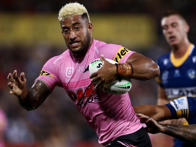 SYDNEY, AUSTRALIA - FEBRUARY 27: Viliame Kikau of the Panthers runs the ball during the NRL Trial Match between the Penrith Panthers and the Parramatta Eels at Panthers Stadium on February 27, 2021 in Sydney, Australia. (Photo by Brendon Thorne/Getty Images)