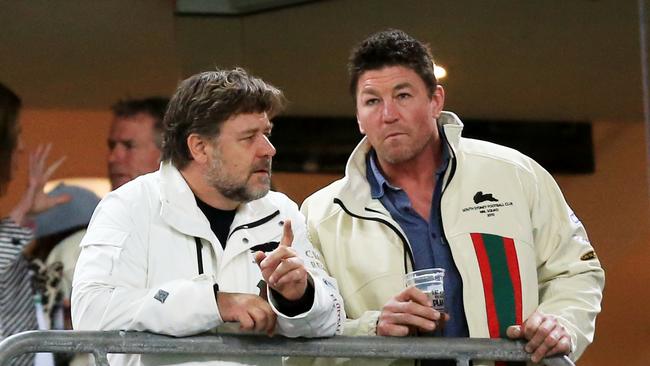 Russell Crowe talks to Mark 'Spud' Carroll. Photo: Mark Evans.