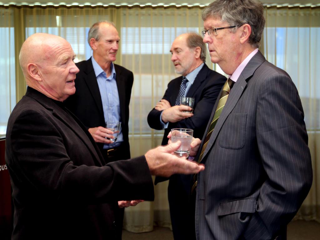 Bob Fulton chats to Ian Heads, with Wayne Bennett talking to John Grant in the background.