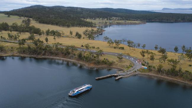 Bruny Island FerryPhoto - Tourism TasmaniaEscape 14 May 2023food cover story