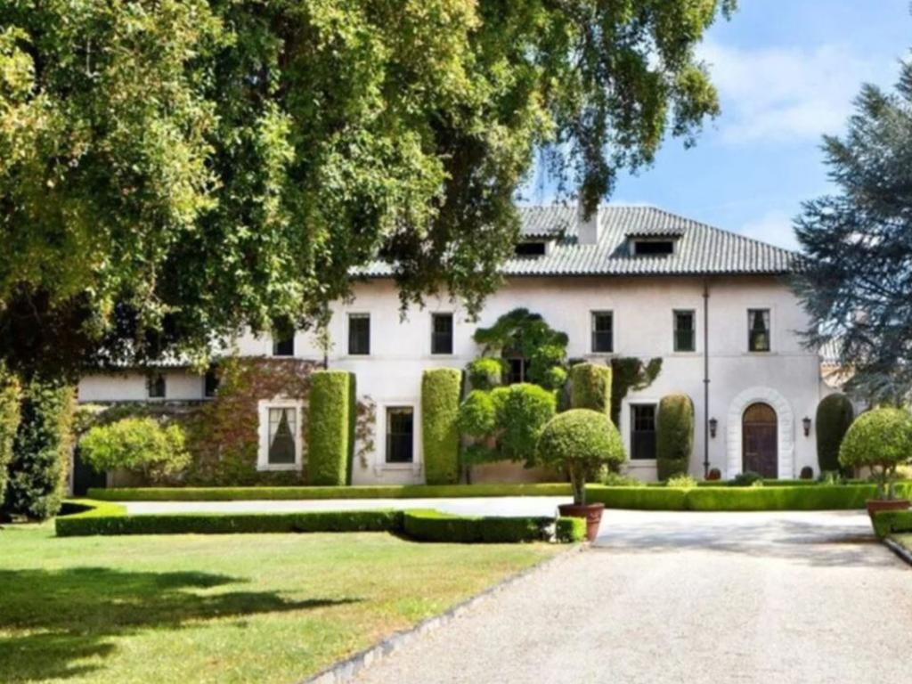 Elon Musk's San Francisco home he referred to as his 