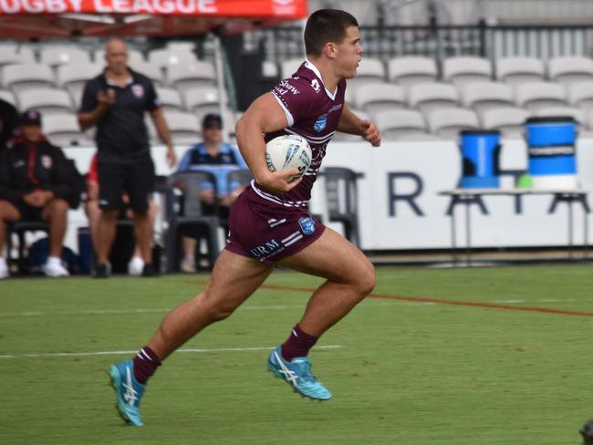 Dylan Simmons makes a break. Picture: Sean Teuma