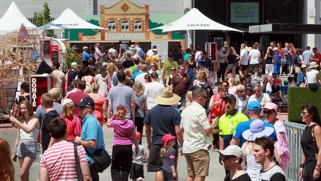 Taste of Tasmania, picture of crowds.