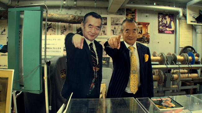 Yoshiro Nakamatsu, known as Dr NakaMats and a cardboard replica in himself.