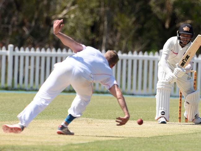Kookaburra Cup cricket - Runaway Bay vs. Surfers Paradise at Sam Loxton Oval. (Photo/Steve Holland)