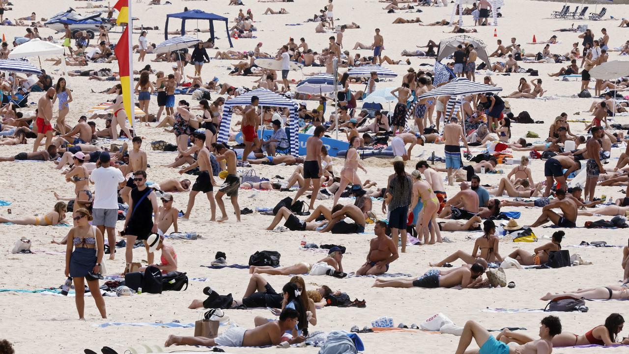 \Hot weather in Bondi Beach on Wednesday. Picture: Sam Ruttyn