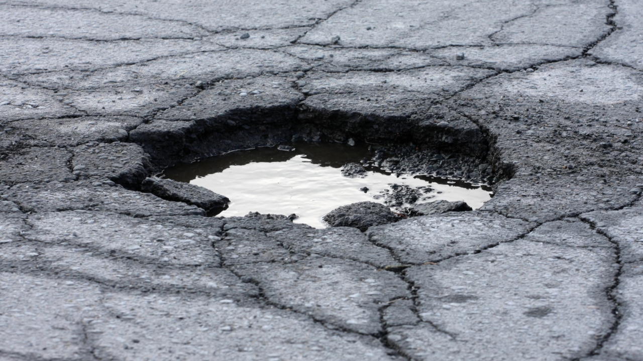 NSW government commitment to fix roads is a 'little too late'